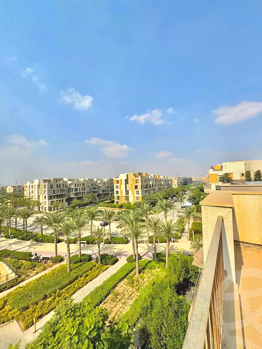 دوبلكس بـ٣ غرف نوم في ايست تاون، صورة ١٤ من ١٥