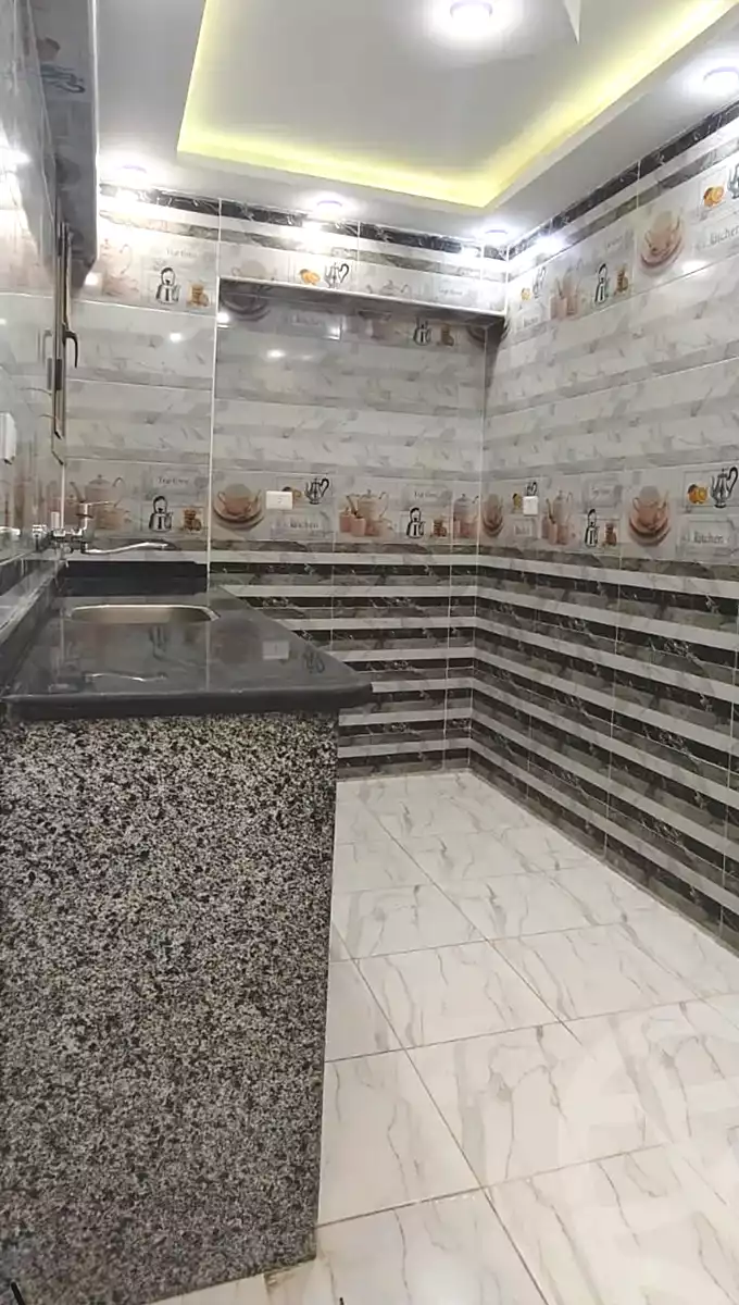 https://aqarmap.com.eg/ar/listing/7213678-for-sale-alexandria-al-agamy-el-hanouvel-el-kholafaa-el-rashdeen-st