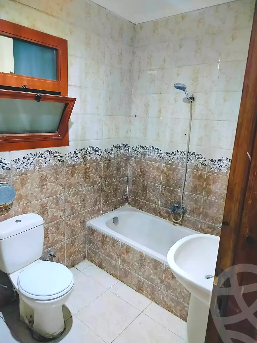 https://aqarmap.com.eg/en/listing/7213960-for-rent-cairo-faisal-el-tawabeq-hamad-yassin-st