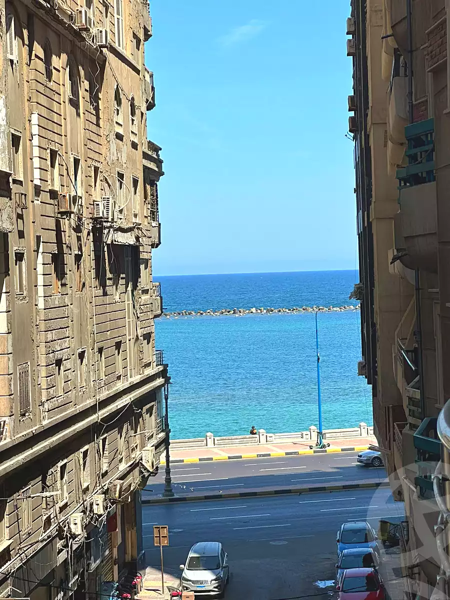https://aqarmap.com.eg/ar/listing/7208788-for-sale-alexandria-sydy-bshr-sydy-bshr-bhry-mohamed-el-srafi-st.