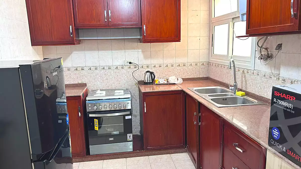 https://aqarmap.com.eg/ar/listing/7214584-for-rent-cairo-new-cairo-lrhb-city-phase-4-mohammed-farid-st