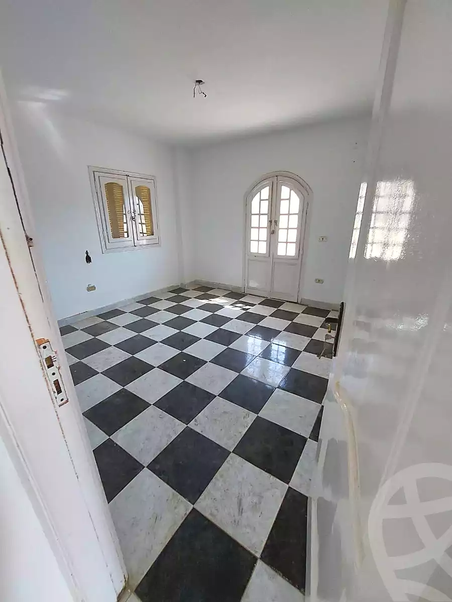 https://aqarmap.com.eg/ar/listing/7214694-for-sale-cairo-6th-of-october-el-ahyaa-neighborhood-1st-rich-bake-st