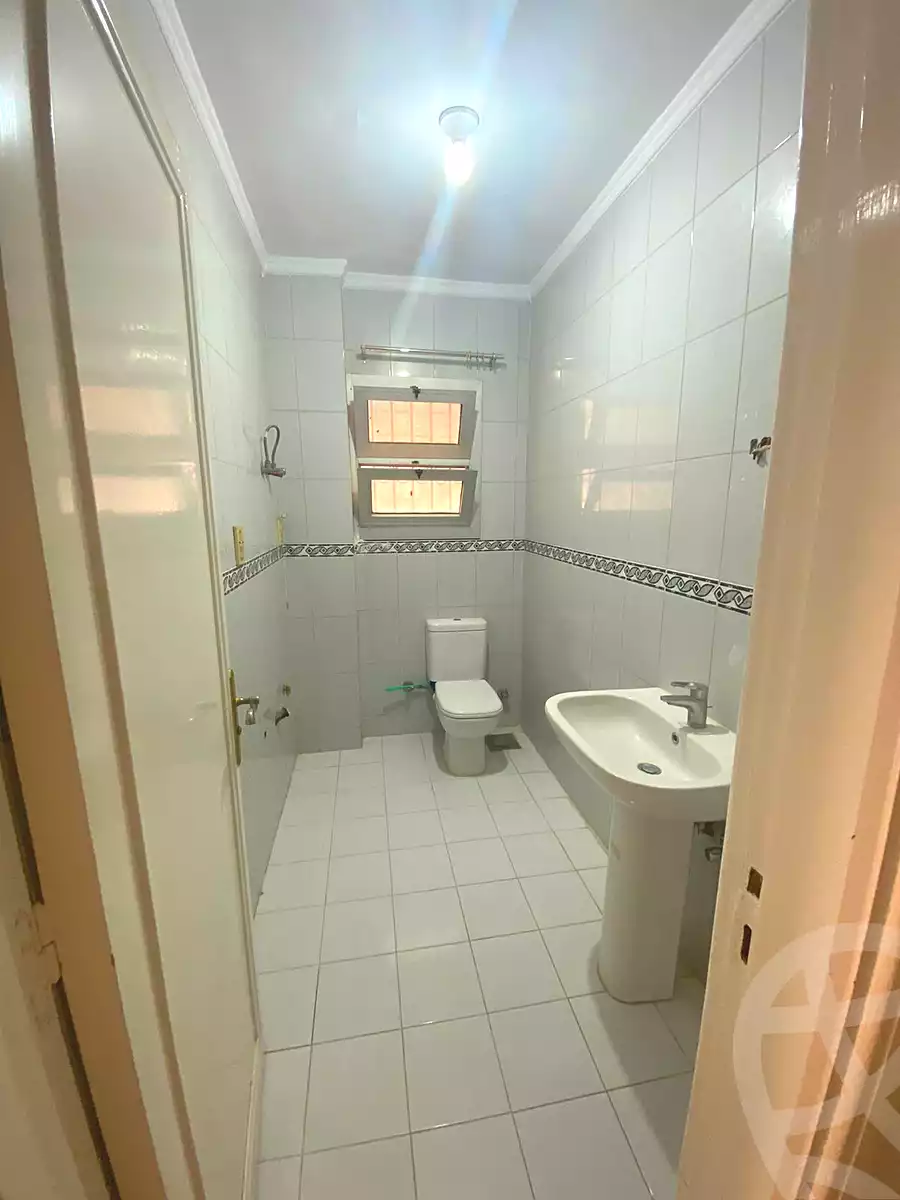 https://aqarmap.com.eg/ar/listing/7214793-for-sale-cairo-6th-of-october-el-ahyaa-neighborhood-2nd-divided-from-al-kafrawei-st