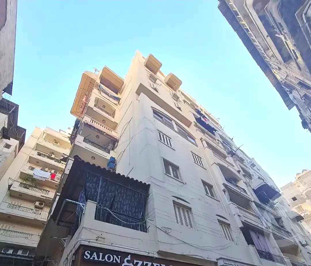 https://aqarmap.com.eg/ar/listing/7215408-for-sale-alexandria-camp-cesar-port-said-street