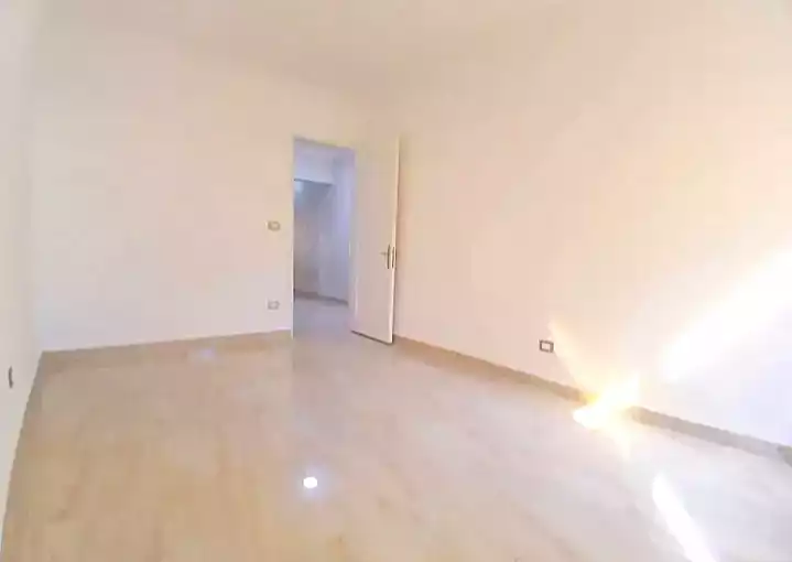 https://aqarmap.com.eg/en/listing/7215673-for-rent-alexandria-stanley-abd-el-aziz-fahmy-st