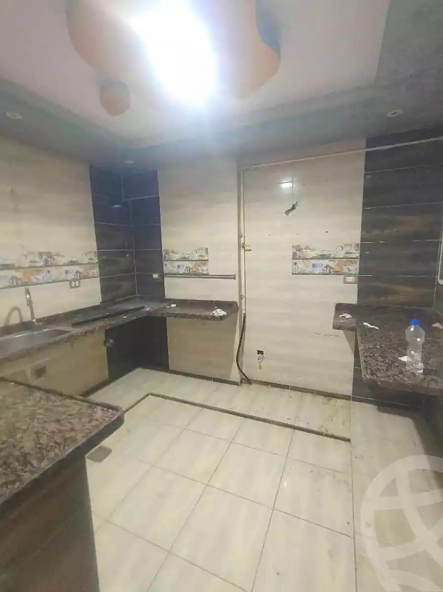 https://aqarmap.com.eg/ar/listing/7215719-for-rent-alexandria-new-miami-eskot