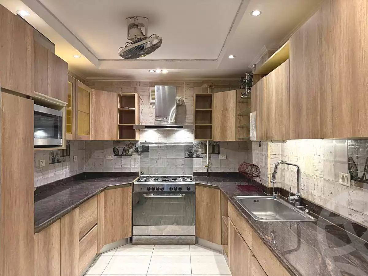 https://aqarmap.com.eg/en/listing/7215704-for-sale-cairo-el-maadi-degla-street-200