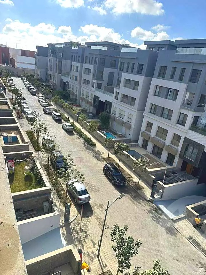 https://aqarmap.com.eg/ar/listing/7215823-for-sale-cairo-new-cairo-compounds-trio-gardens