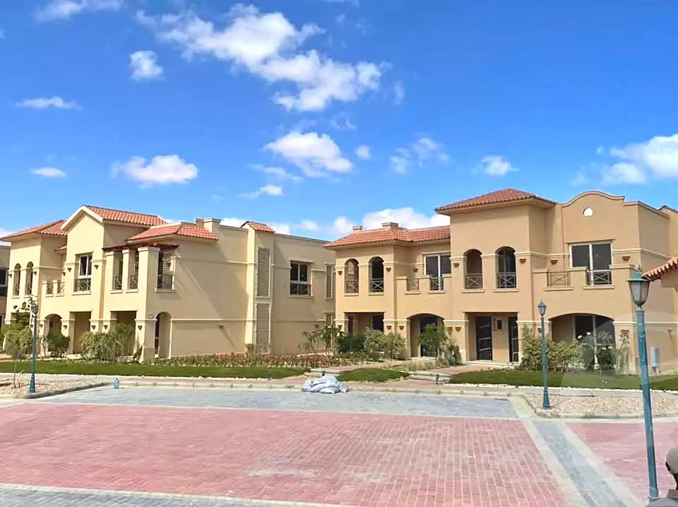 https://aqarmap.com.eg/ar/listing/7216025-for-sale-cairo-new-administrative-capital-r4-la-vista-city