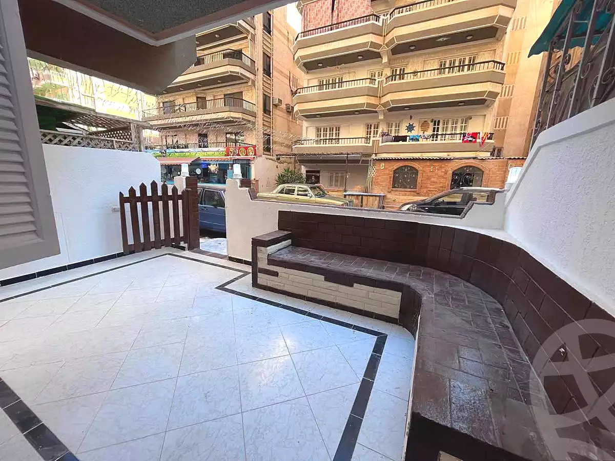 https://aqarmap.com.eg/en/listing/7216087-for-sale-alexandria-al-agamy-shataa-el-nakheel