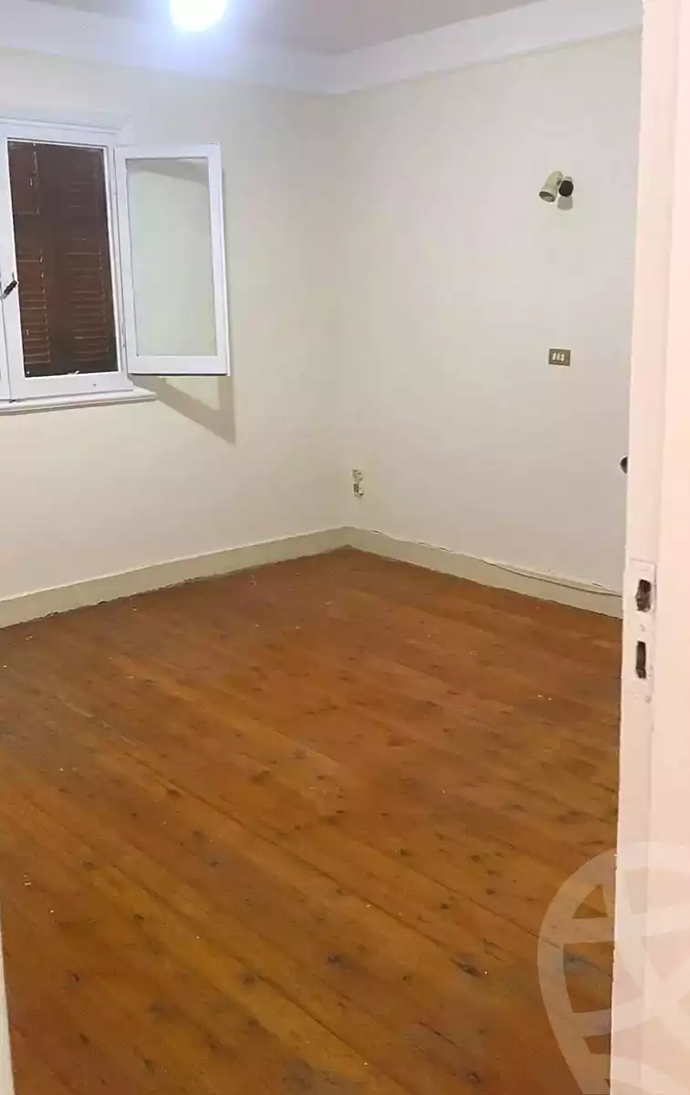 https://aqarmap.com.eg/ar/listing/7212344-for-rent-alexandria-ganaklis