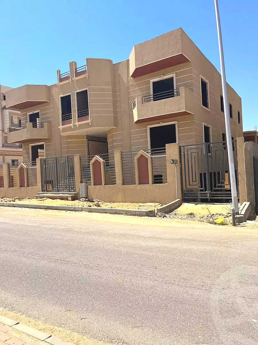 https://aqarmap.com.eg/ar/listing/7216233-for-sale-cairo-new-cairo-el-kornfol-el-kornfol-4