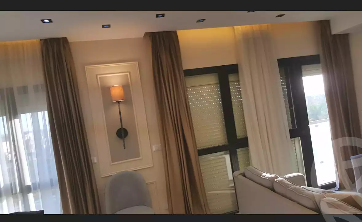 https://aqarmap.com.eg/ar/listing/7199229-for-rent-cairo-new-cairo-compounds-villette-kmbwnd-sky-kwndwz-swdyk-villette
