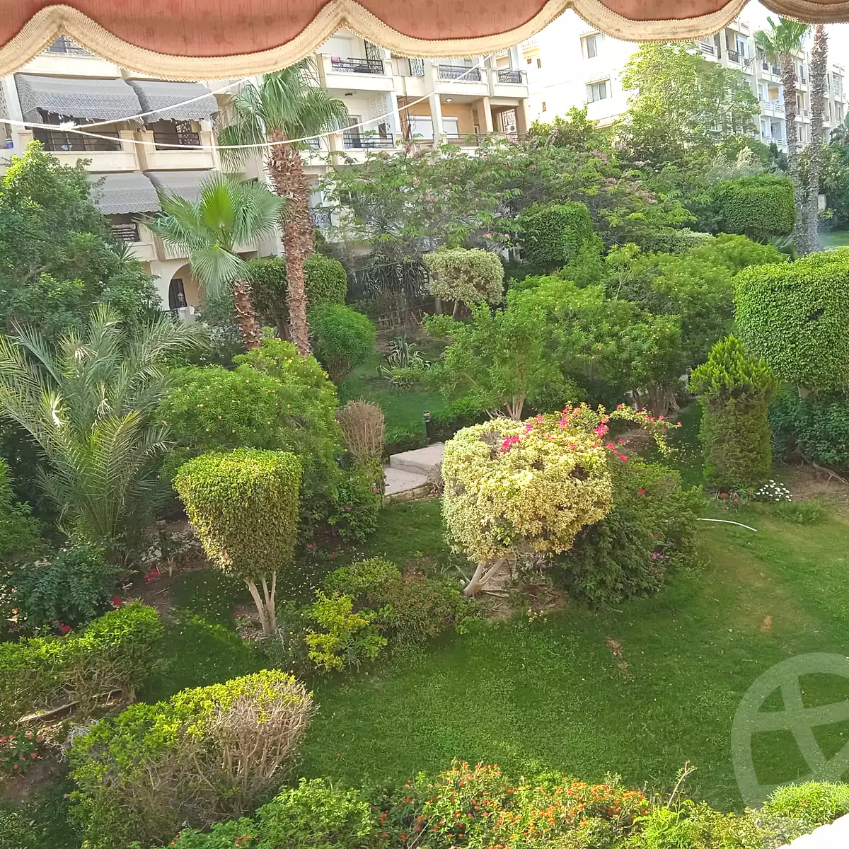https://aqarmap.com.eg/ar/listing/7216562-for-sale-cairo-el-sheikh-zayed-city-compounds-zayed-2000