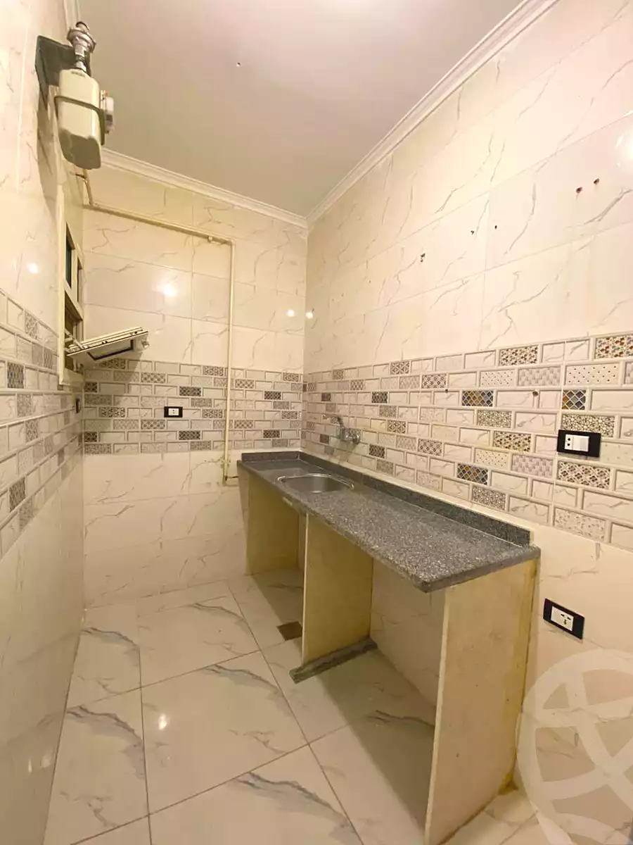 https://aqarmap.com.eg/ar/listing/7216596-for-rent-cairo-6th-of-october-el-ahyaa-neighborhood-5th-street-2
