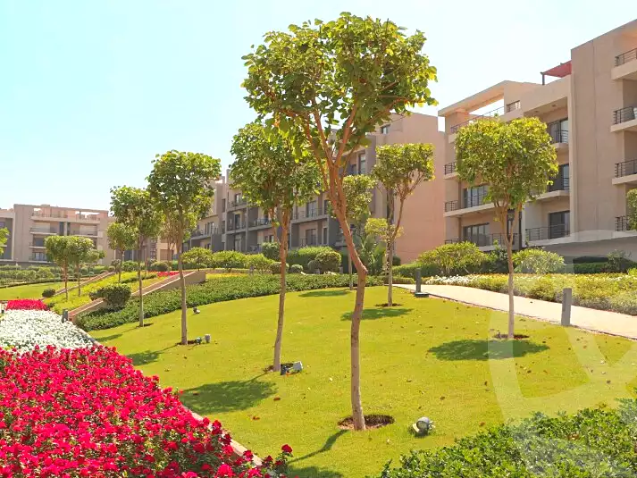 https://aqarmap.com.eg/en/listing/7216603-for-sale-cairo-new-cairo-compounds-fifth-square