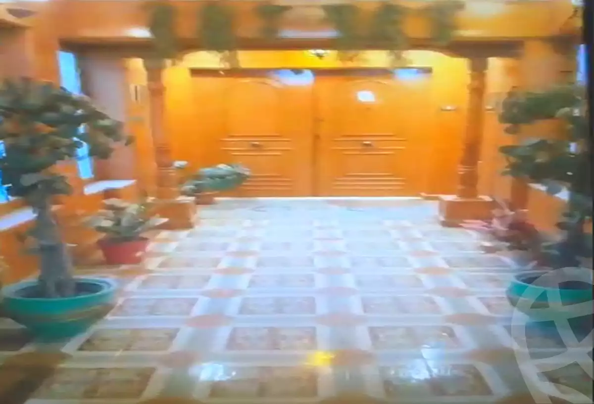 https://aqarmap.com.eg/ar/listing/7216731-for-sale-cairo-heliopolis-heliopolis-square-mohammed-farid-st