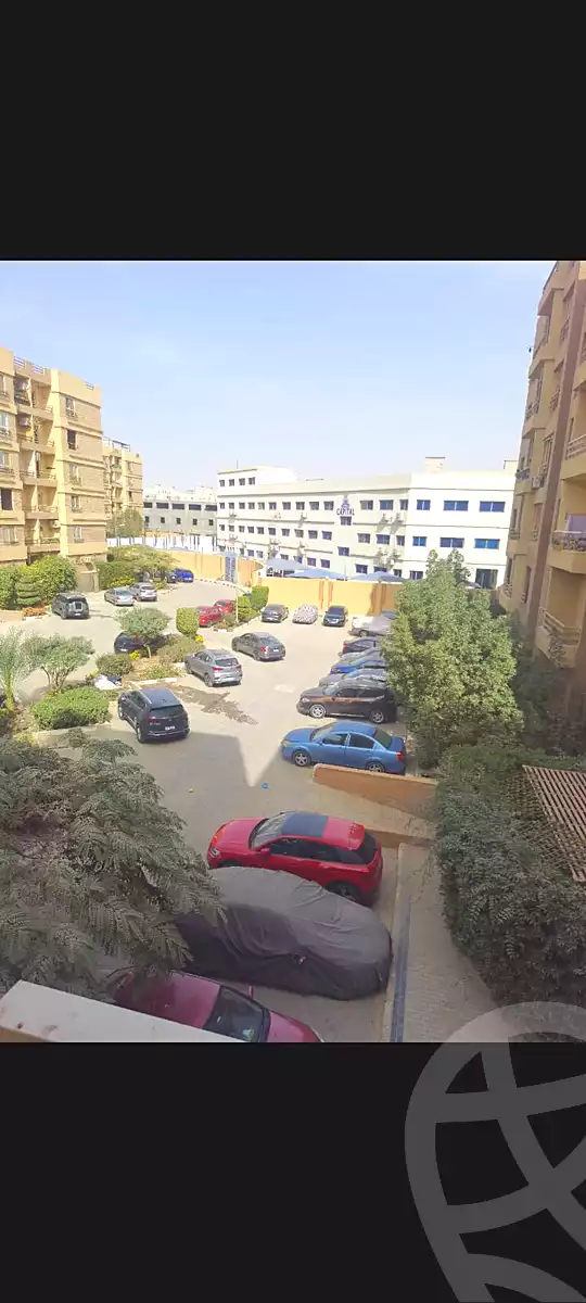 https://aqarmap.com.eg/en/listing/7216767-for-sale-cairo-6th-of-october-hadaeq-october-compounds-spanish-district