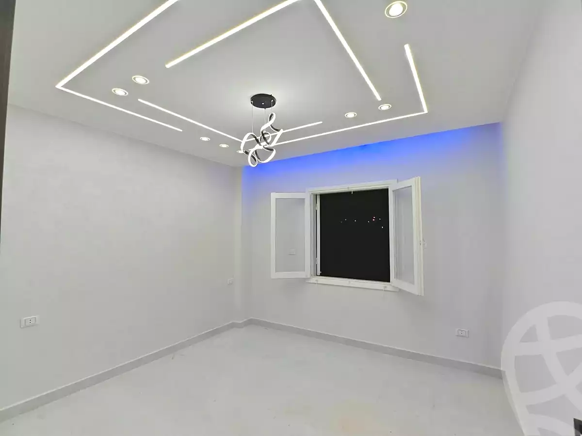 https://aqarmap.com.eg/en/listing/7217017-for-sale-cairo-el-sheikh-zayed-city-compounds-terrace-hdb