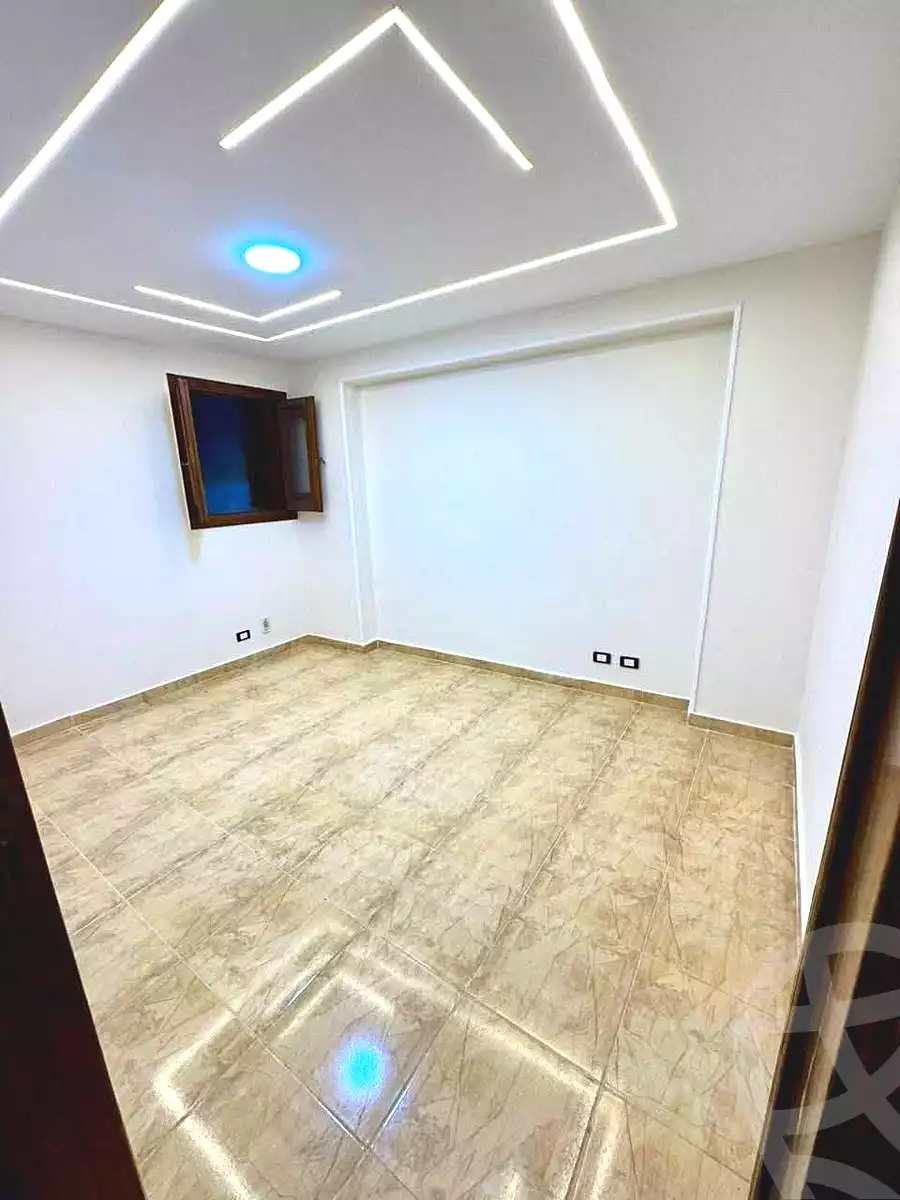 https://aqarmap.com.eg/ar/listing/7217543-for-sale-alexandria-sydy-bshr-sydy-bshr-bhry-shr-mhmwd-l-yswy