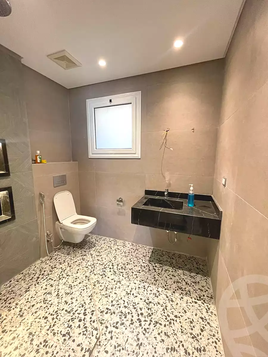 شقة بـ٣ غرف نوم في ذا سكوير، صورة ٤ من ١٠