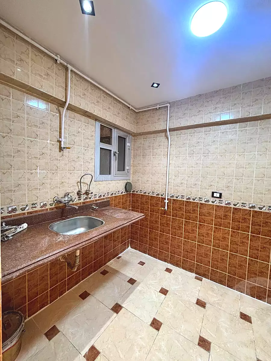 https://aqarmap.com.eg/ar/listing/7217942-for-sale-alexandria-el-asafra-shr-45