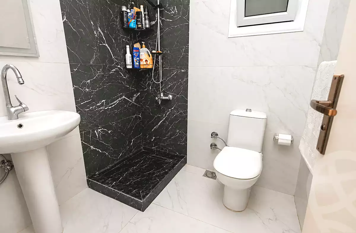https://aqarmap.com.eg/en/listing/7218046-for-sale-alexandria-el-mandara-moritania-st