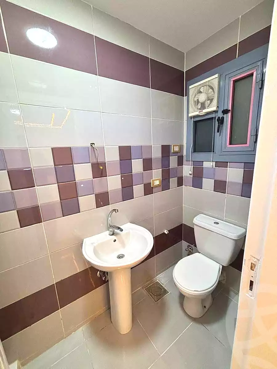 https://aqarmap.com.eg/en/listing/7218293-for-sale-alexandria-sydy-bshr-sydy-bshr-bhry-shr-mhmwd-l-yswy