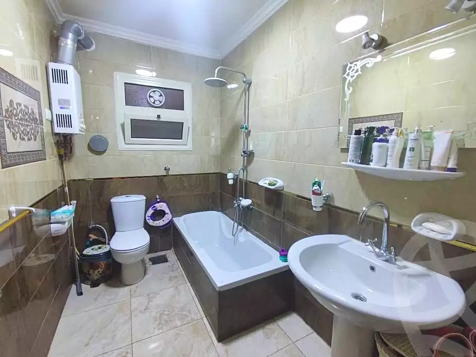 https://aqarmap.com.eg/ar/listing/7218334-for-sale-alexandria-glim-shr-bw-qyr-tryq-lhry