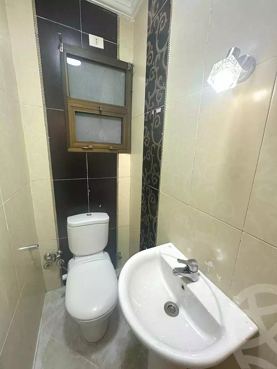 https://aqarmap.com.eg/en/listing/7218587-for-sale-cairo-new-cairo-lrhb-city-phase-1-ali-amin-st