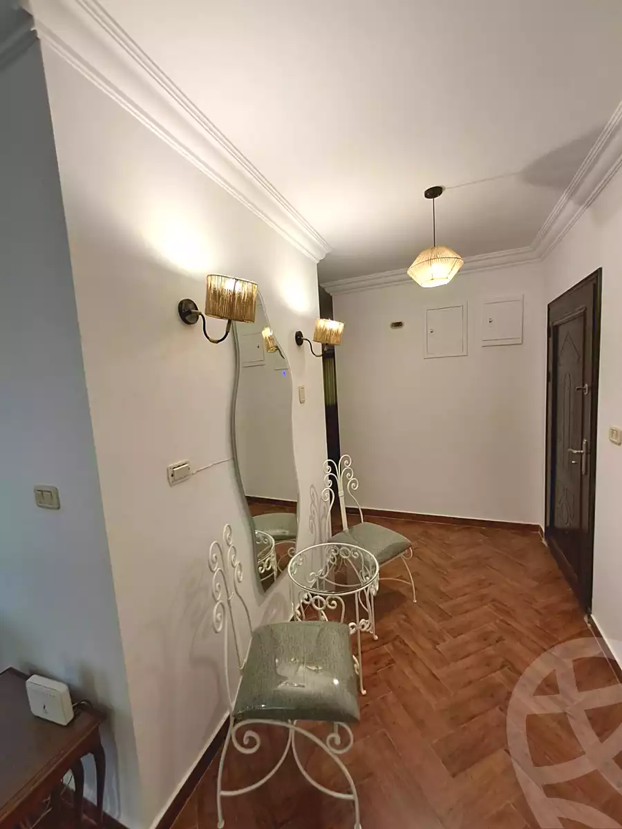 https://aqarmap.com.eg/ar/listing/7218605-for-sale-cairo-new-cairo-lrhb-city-phase-4-mohammed-farid-st