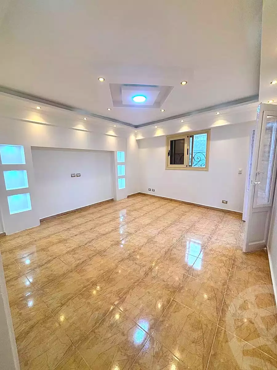 https://aqarmap.com.eg/ar/listing/7218611-for-sale-alexandria-sydy-bshr-sydy-bshr-bhry-shr-mhmwd-l-yswy