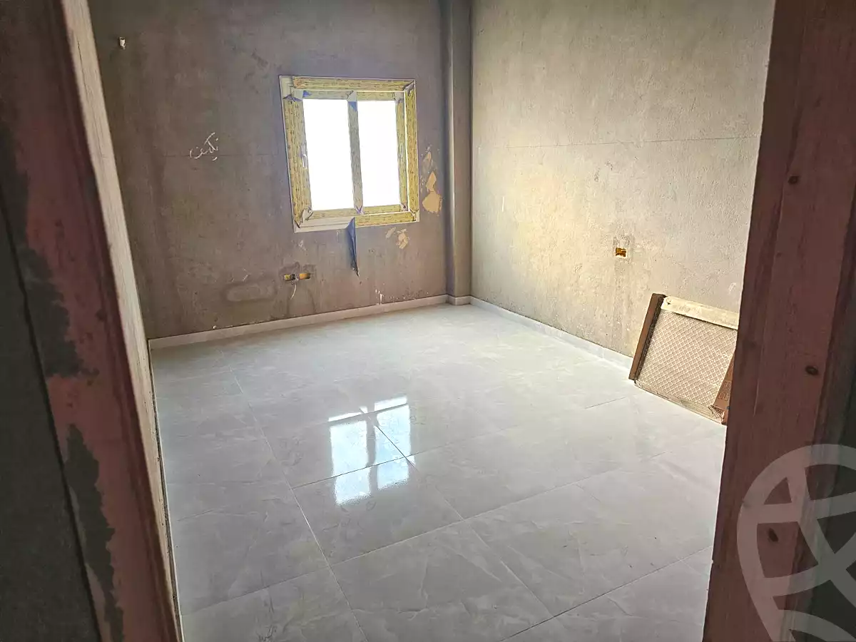 https://aqarmap.com.eg/ar/listing/7218623-for-sale-cairo-new-cairo-south-investors-mohammed-nagib-axis-st