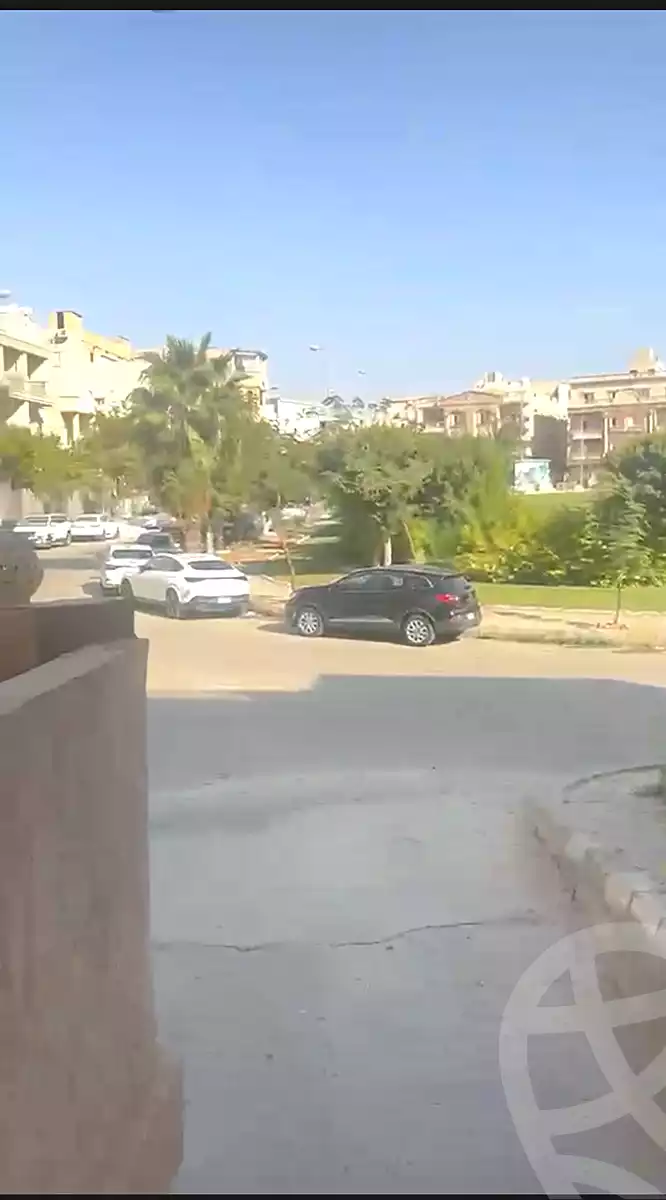 https://aqarmap.com.eg/ar/listing/7218650-for-sale-cairo-new-cairo-el-yassamin-el-yasmeen-5-ahmed-shawqii-axis