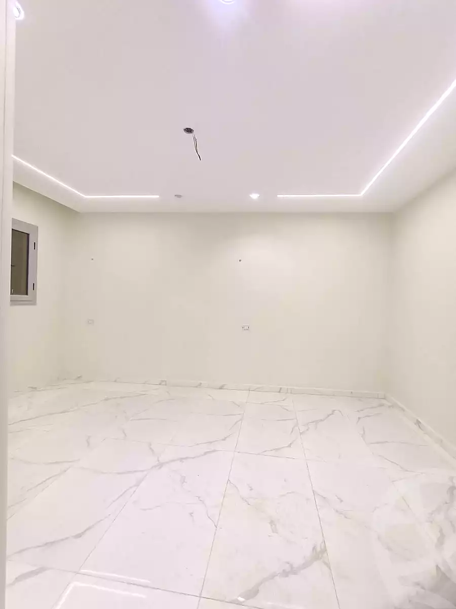 https://aqarmap.com.eg/ar/listing/7218770-for-sale-alexandria-al-agamy-bw-ywsf