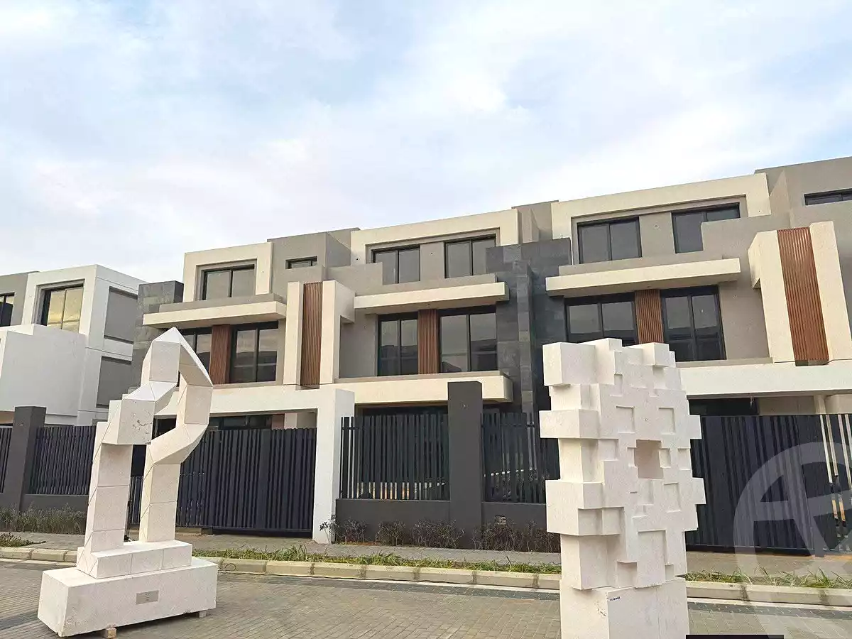 https://aqarmap.com.eg/en/listing/7218769-for-sale-cairo-new-cairo-compounds-el-patio-town-compound-la-vista