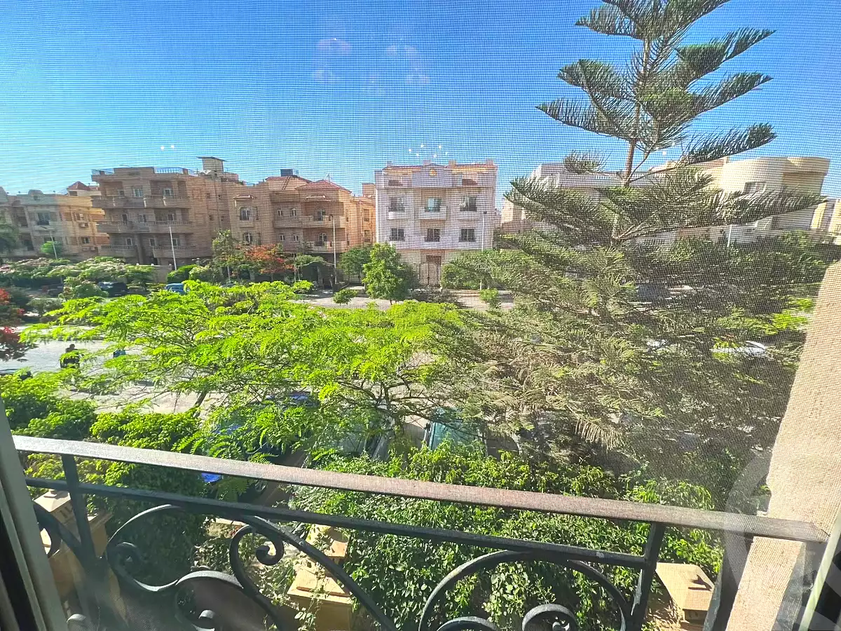 https://aqarmap.com.eg/ar/listing/7218852-for-sale-cairo-new-cairo-ganob-el-akadamiya-south-academy-a-zaid-ebn-haretha-st