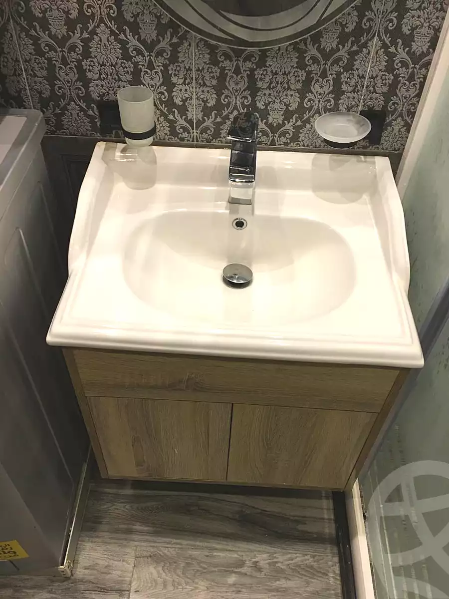 https://aqarmap.com.eg/en/listing/7218874-for-sale-cairo-new-cairo-compounds-el-ashrafia