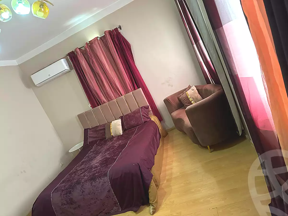 https://aqarmap.com.eg/ar/listing/7219345-for-rent-cairo-6th-of-october-shr-drym-lnd
