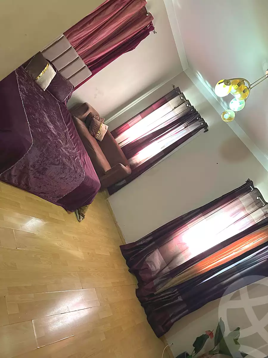 https://aqarmap.com.eg/ar/listing/7219345-for-rent-cairo-6th-of-october-shr-drym-lnd