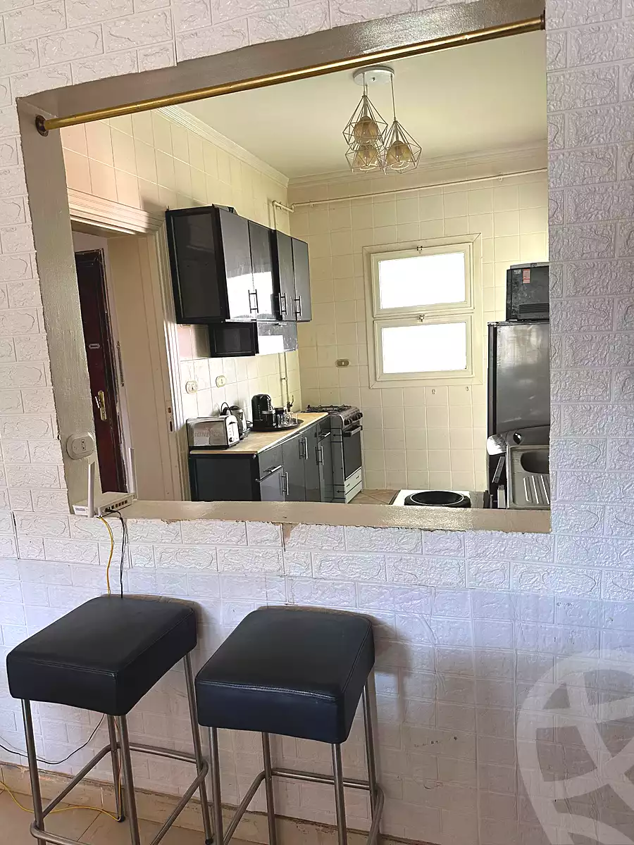 https://aqarmap.com.eg/ar/listing/7219345-for-rent-cairo-6th-of-october-shr-drym-lnd