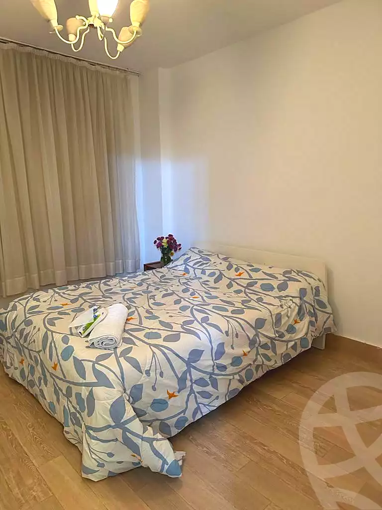 https://aqarmap.com.eg/ar/listing/7219353-for-rent-cairo-6th-of-october-shr-drym-lnd
