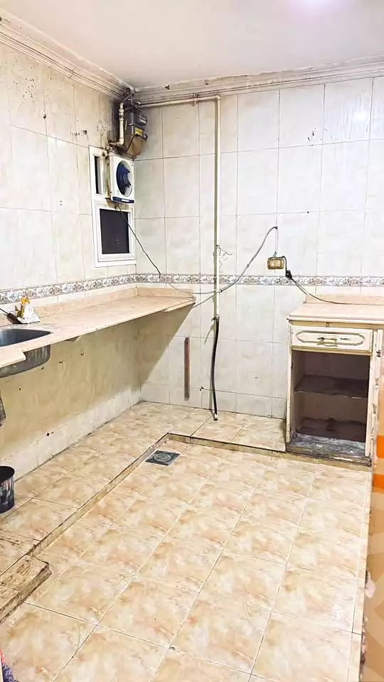 https://aqarmap.com.eg/ar/listing/7219372-for-sale-alexandria-al-agamy-el-hanouvel-el-kholafaa-el-rashdeen-st