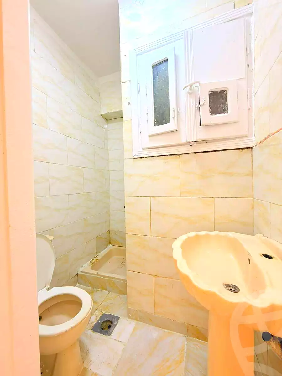 https://aqarmap.com.eg/ar/listing/7219573-for-sale-alexandria-al-agamy-shataa-el-nakheel