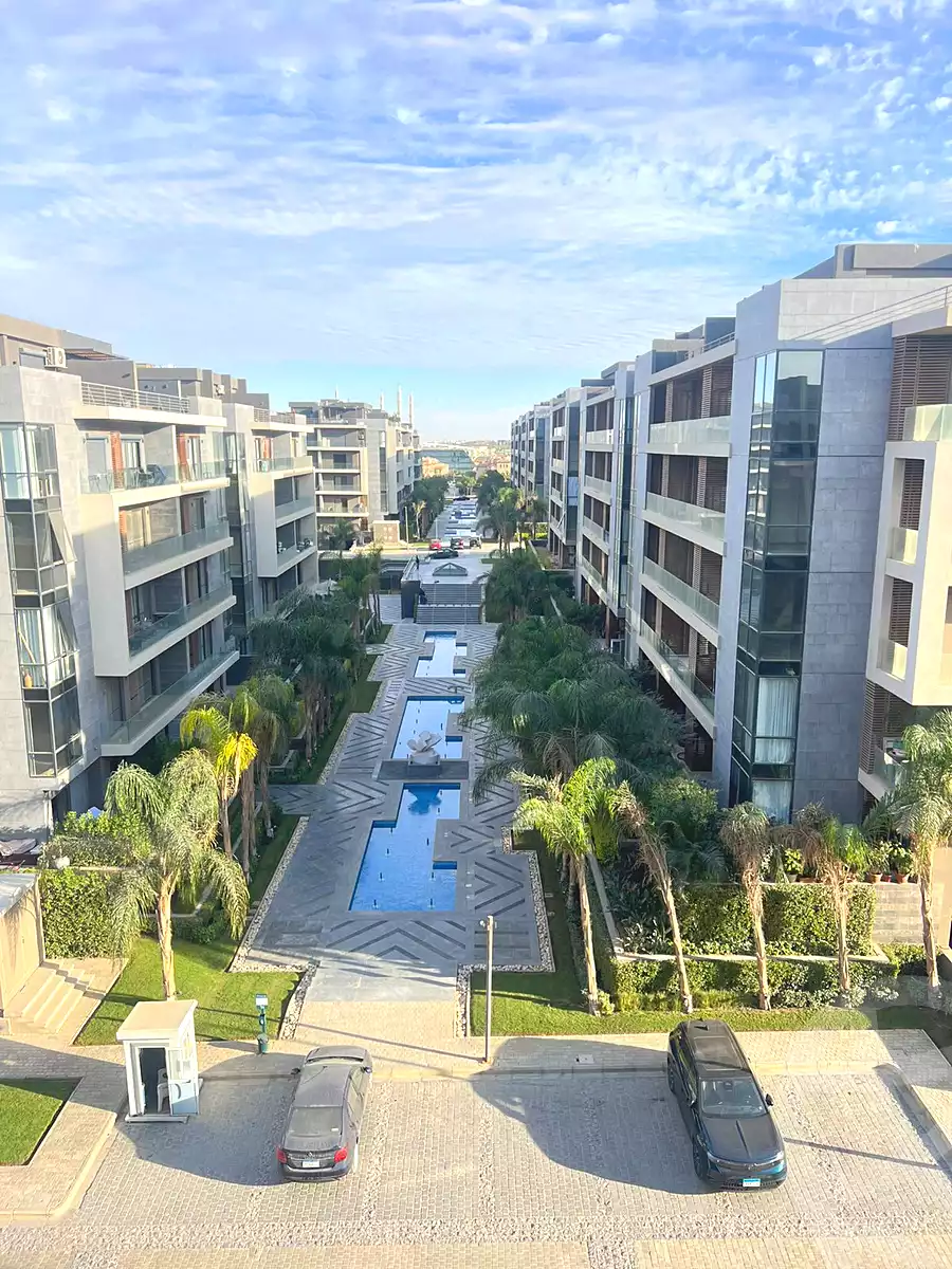 https://aqarmap.com.eg/en/listing/7219619-for-sale-cairo-new-cairo-compounds-el-patio-oro