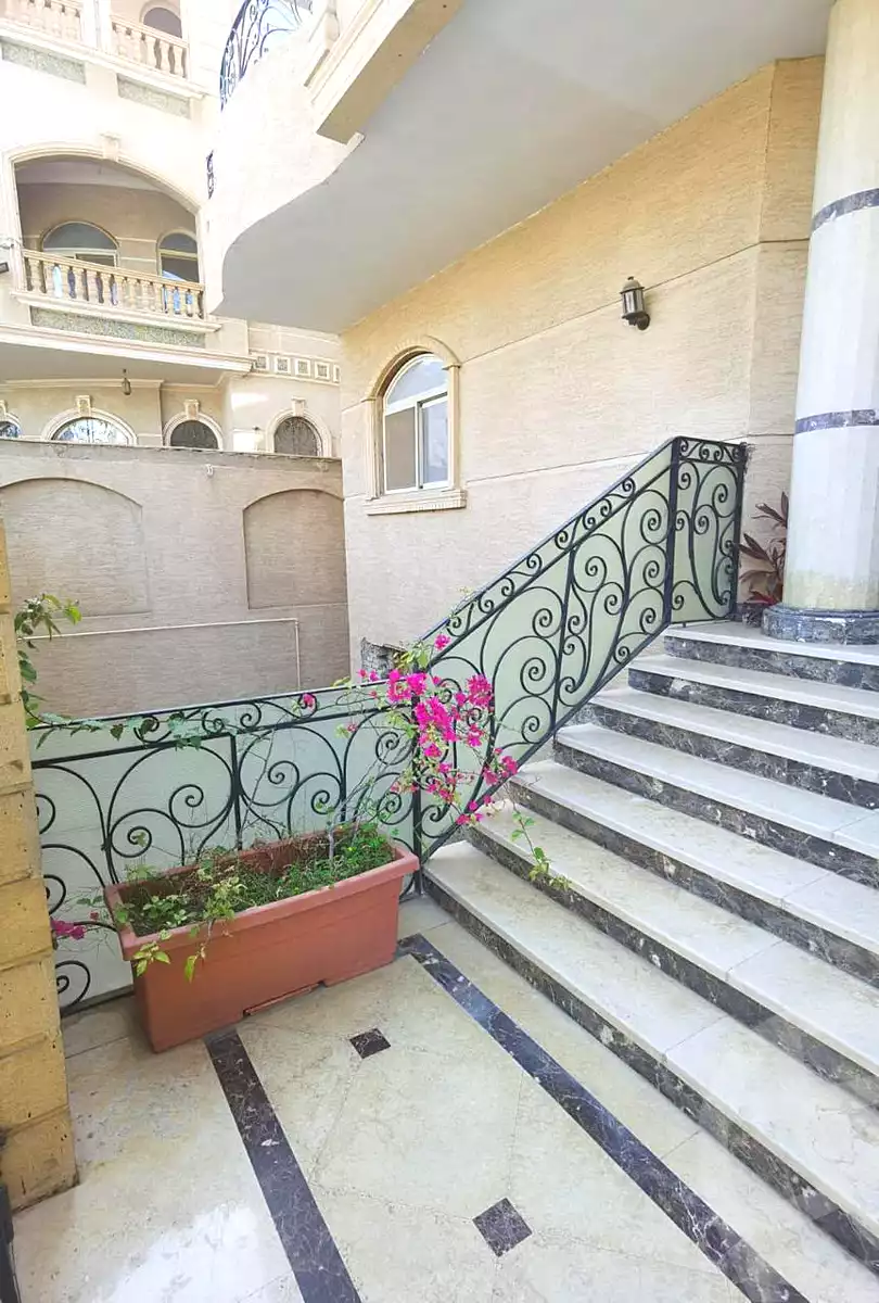 https://aqarmap.com.eg/ar/listing/7219642-for-sale-cairo-new-cairo-el-yassamin-el-yasmeen-1-samir-shehata-street