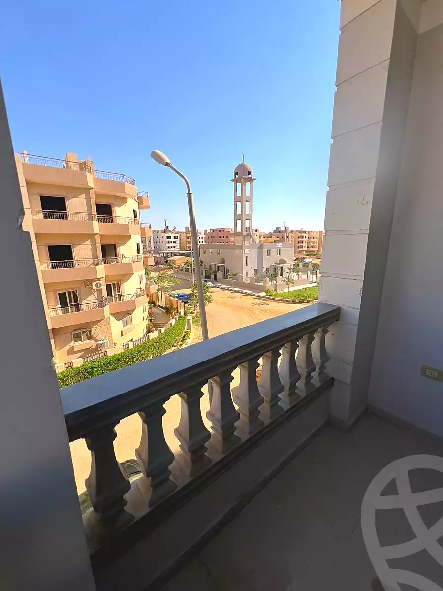 https://aqarmap.com.eg/en/listing/7219685-for-sale-cairo-6th-of-october-el-tawsaat-el-shamalya-hy-2000-qt