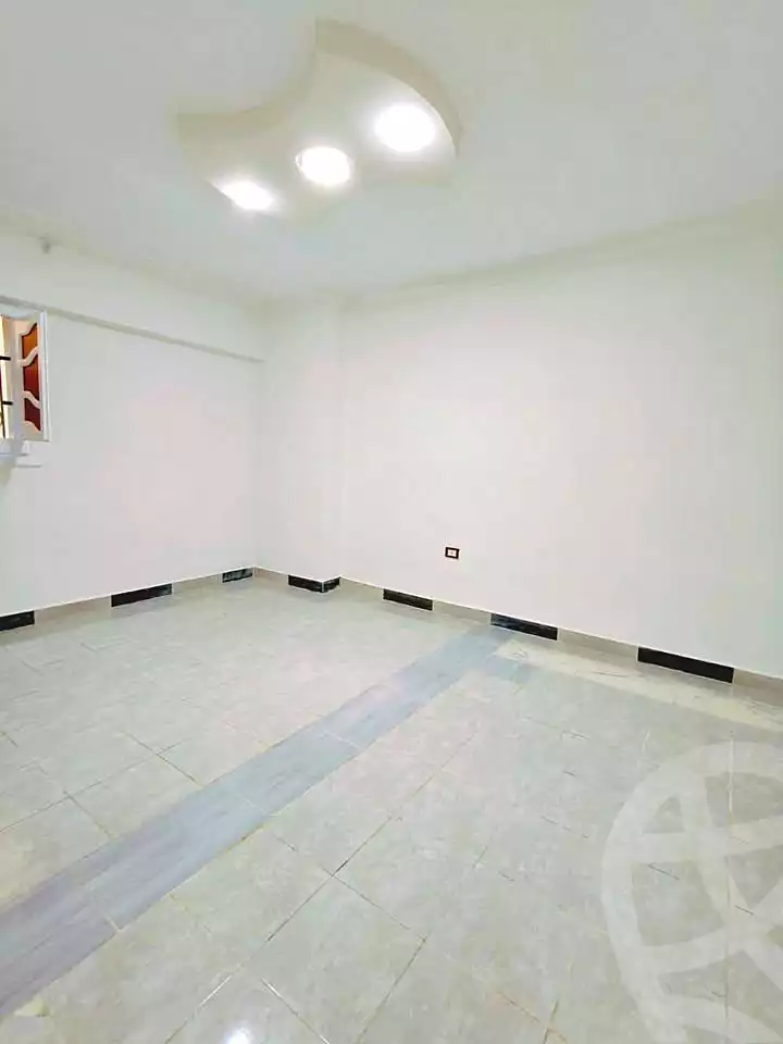 https://aqarmap.com.eg/ar/listing/7220107-for-sale-alexandria-al-agamy-shataa-el-nakheel