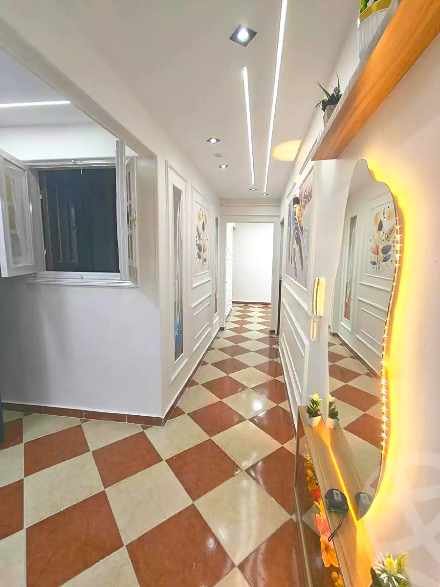 https://aqarmap.com.eg/ar/listing/7220306-for-sale-alexandria-sydy-bshr-sydy-bshr-bhry-shr-mhmwd-l-yswy