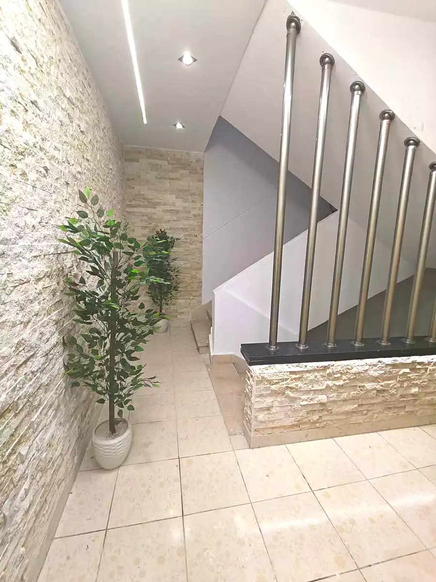 https://aqarmap.com.eg/ar/listing/7220306-for-sale-alexandria-sydy-bshr-sydy-bshr-bhry-shr-mhmwd-l-yswy